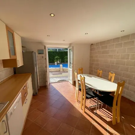 2n With Private Pool * Nerezisca