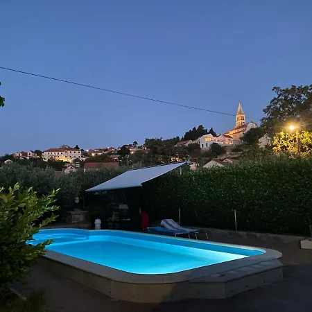 2n With Private Pool